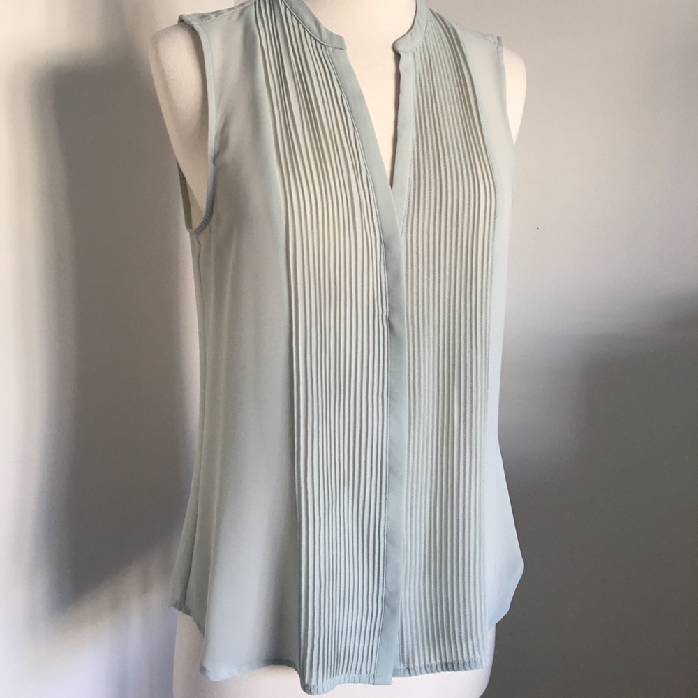 Sleeveless Pleated Top - Light Blue
